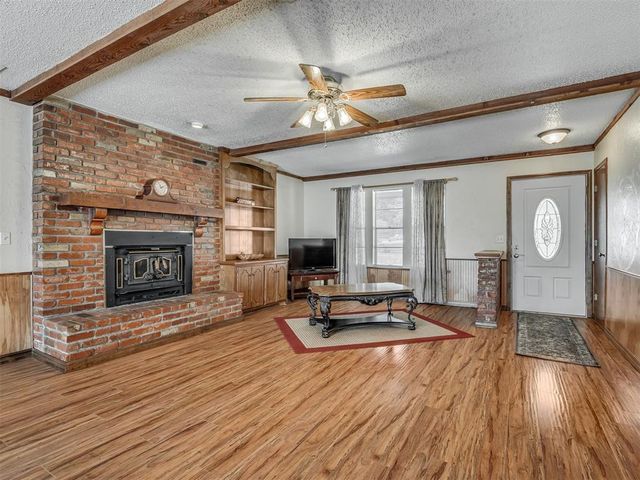15070 Tomahawk Drive, Yukon, OK 73099