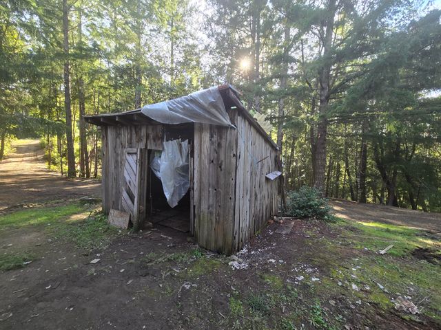 2126 China Creek Road, Redway, CA 95560