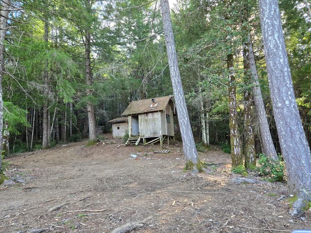 2126 China Creek Road, Redway, CA 95560