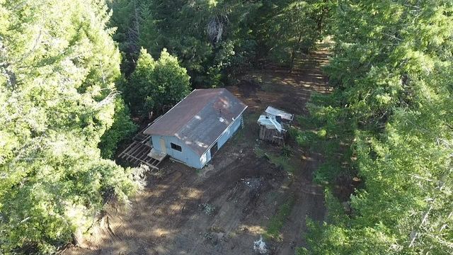 2126 China Creek Road, Redway, CA 95560