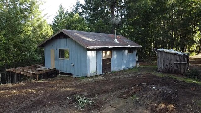 2126 China Creek Road, Redway, CA 95560