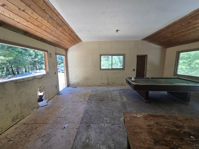 2126 China Creek Road, Redway, CA 95560