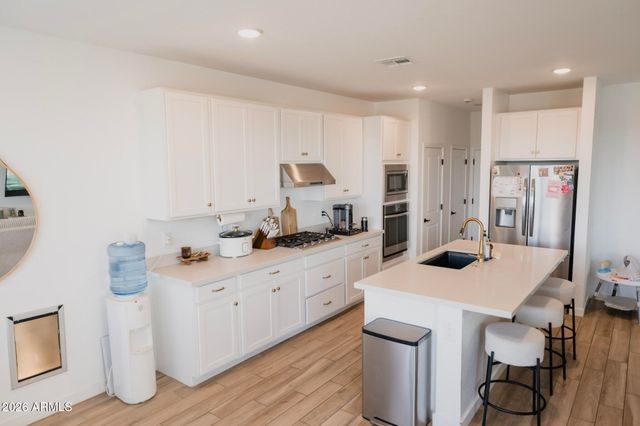 9403 E SOLINA Avenue, Mesa, AZ 85212