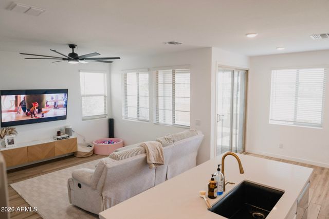 9403 E SOLINA Avenue, Mesa, AZ 85212