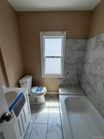 18608 Greeley Street, Highland Park, MI 48203