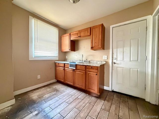 18608 Greeley Street, Highland Park, MI 48203