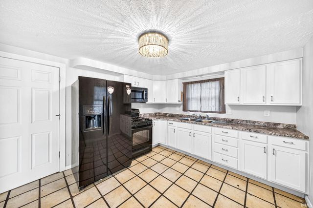 221 Haney Avenue, South Bend, IN 46613