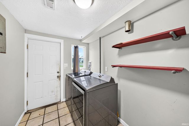 221 Haney Avenue, South Bend, IN 46613