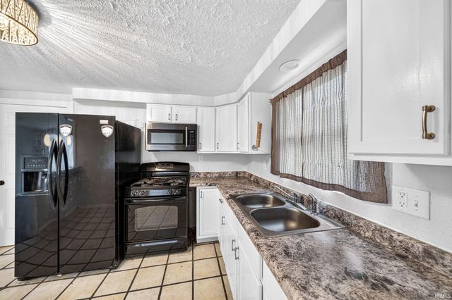 221 Haney Avenue, South Bend, IN 46613