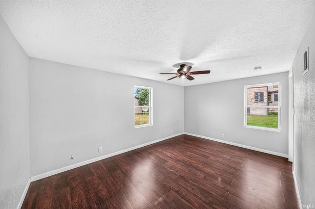 221 Haney Avenue, South Bend, IN 46613