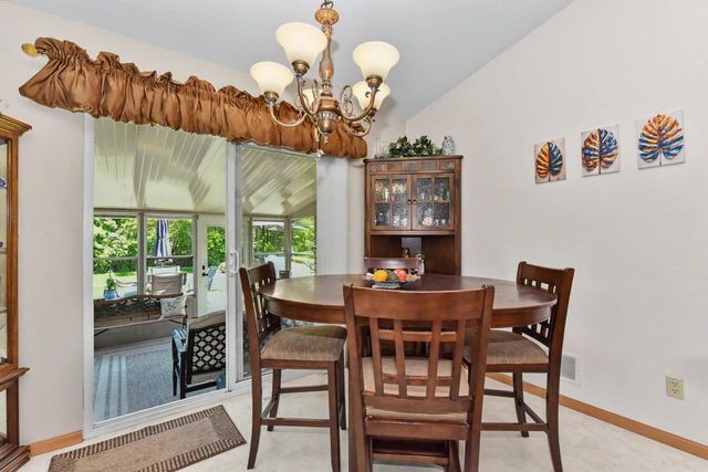 29306 River View PARKWAY, Burlington, WI 53105