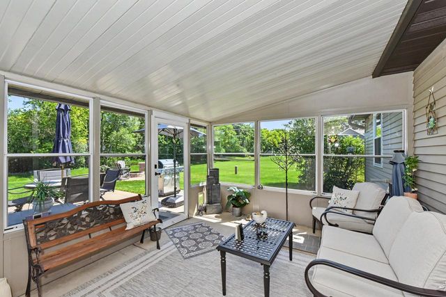 29306 River View PARKWAY, Burlington, WI 53105