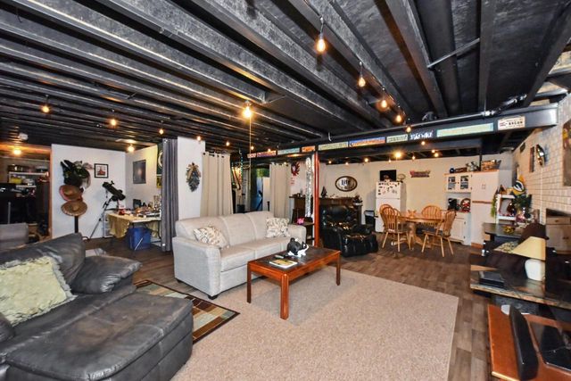 29306 River View PARKWAY, Burlington, WI 53105