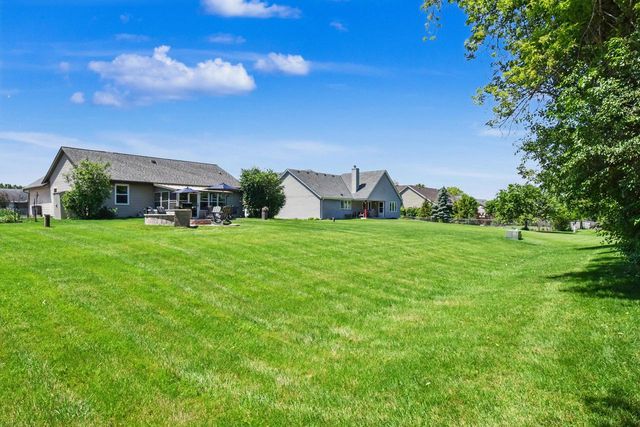 29306 River View PARKWAY, Burlington, WI 53105