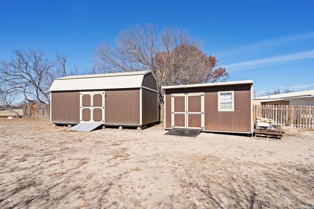 1626 Fort Clark Rd, Brackettville, TX 78832