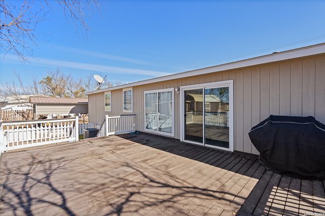 1626 Fort Clark Rd, Brackettville, TX 78832