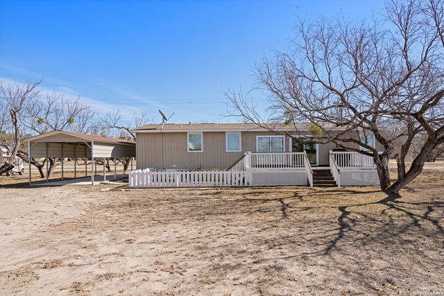 1626 Fort Clark Rd, Brackettville, TX 78832