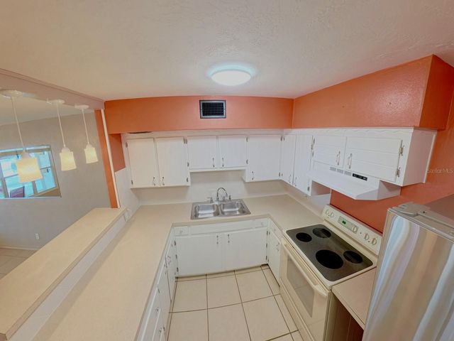 4153 58TH STREET N 142, Kenneth City, FL 33709