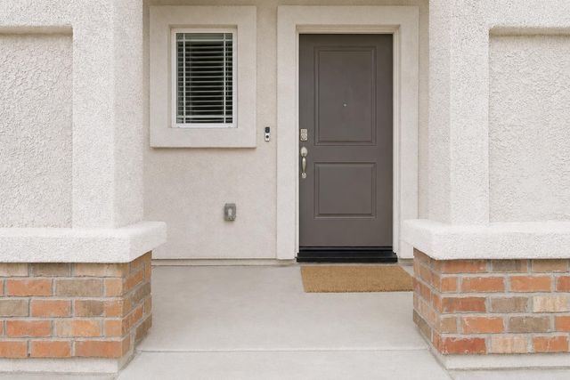 3807 Sunsetparke Way, Sacramento, CA 95834