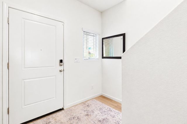 3807 Sunsetparke Way, Sacramento, CA 95834