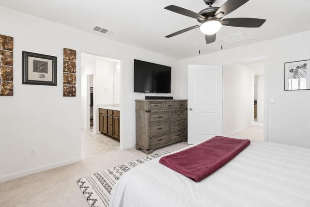 3807 Sunsetparke Way, Sacramento, CA 95834