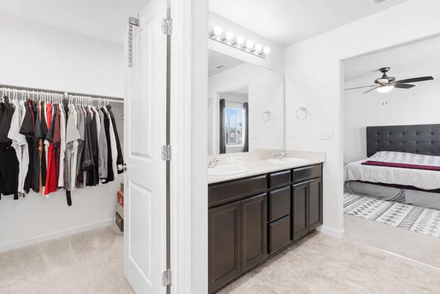 3807 Sunsetparke Way, Sacramento, CA 95834