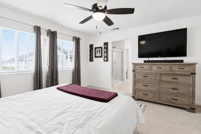 3807 Sunsetparke Way, Sacramento, CA 95834