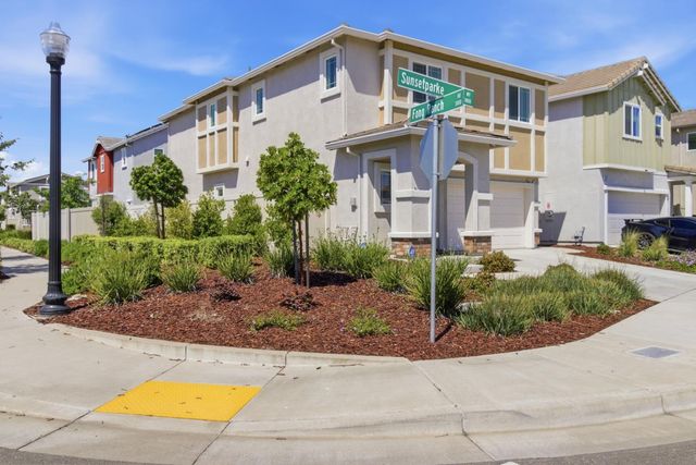 3807 Sunsetparke Way, Sacramento, CA 95834