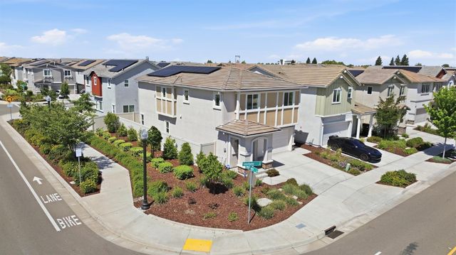 3807 Sunsetparke Way, Sacramento, CA 95834