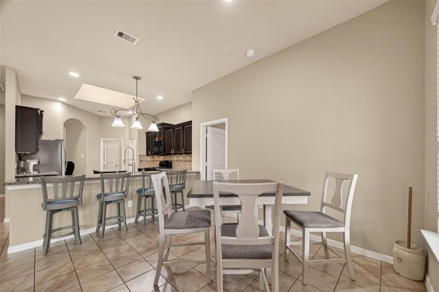 106 Bogey Circle, La Porte, TX 77571