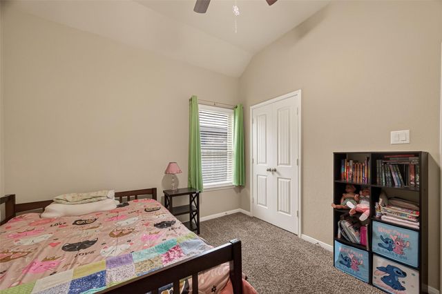 106 Bogey Circle, La Porte, TX 77571