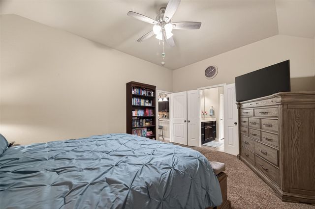 106 Bogey Circle, La Porte, TX 77571