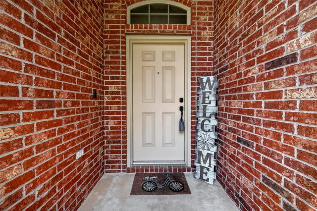 106 Bogey Circle, La Porte, TX 77571