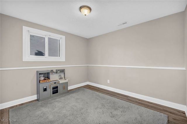 32194 N Roundhead Drive, Solon, OH 44139