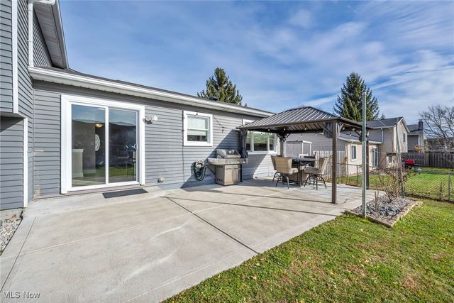 32194 N Roundhead Drive, Solon, OH 44139