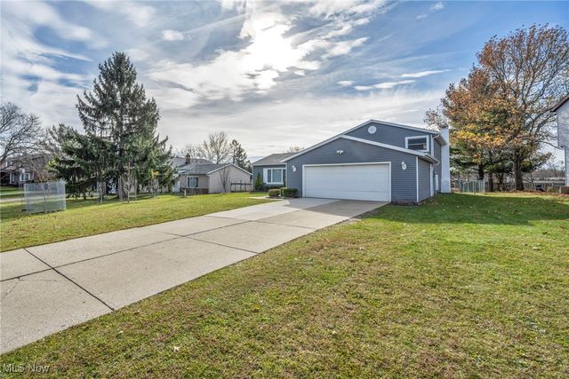 32194 N Roundhead Drive, Solon, OH 44139