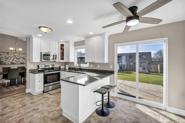 32194 N Roundhead Drive, Solon, OH 44139