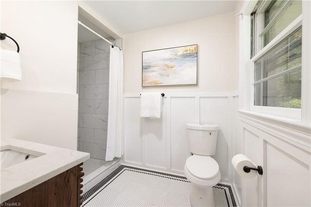 252 Lucerne NW Lane, Winston-salem, NC 27104