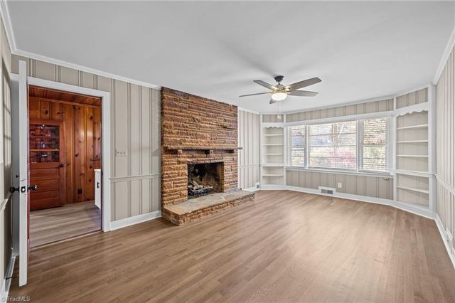 252 Lucerne NW Lane, Winston-salem, NC 27104