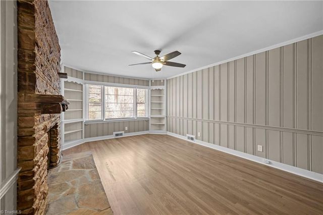 252 Lucerne NW Lane, Winston-salem, NC 27104