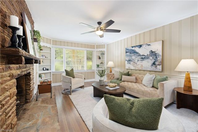 252 Lucerne NW Lane, Winston-salem, NC 27104