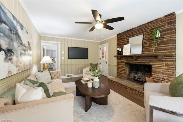 252 Lucerne NW Lane, Winston-salem, NC 27104