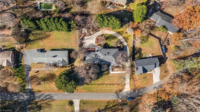 252 Lucerne NW Lane, Winston-salem, NC 27104