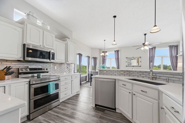 13905 W Taylor Cir, Wichita, KS 67235