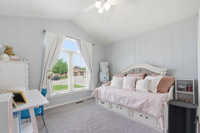 13905 W Taylor Cir, Wichita, KS 67235