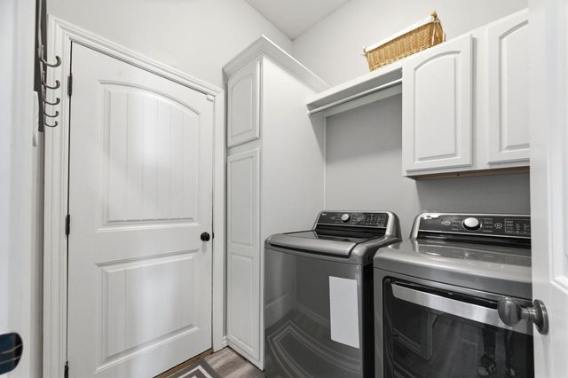 13905 W Taylor Cir, Wichita, KS 67235