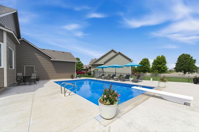 13905 W Taylor Cir, Wichita, KS 67235