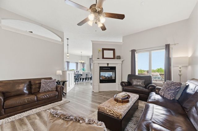13905 W Taylor Cir, Wichita, KS 67235