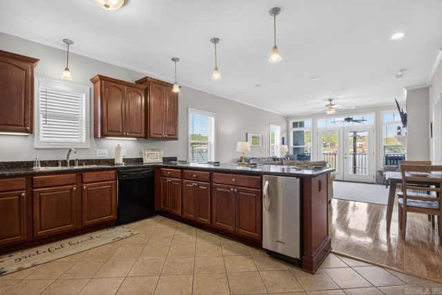 532 Grand Point Drive 5C, Hot Springs, AR 71901