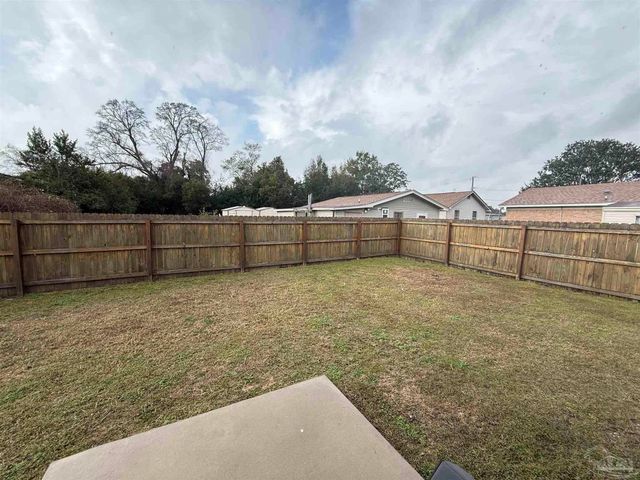 1350 N N St, Pensacola, FL 32501